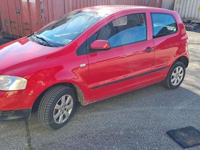 Gebraucht VW Fox 75 PS (55 kW) 2007 Rot Kleinwagen