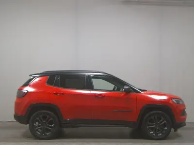 Käytetty Jeep Compass 80th Anniversary 241 HP (177 kW) 2021 Punainen Katumaasturi