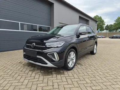 Neu VW T-Cross Life 116 PS (85 kW) 2026 Deep black perleffekt SUV