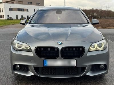 Grau Gebraucht 2010 BMW 528 Limousine | 18.999 €