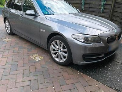 Usado BMW 518 150 HP (110 kW) 2015 Cinzento Carrinha