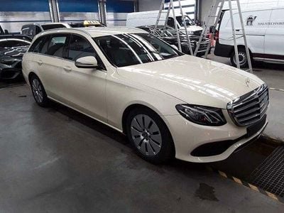 Usata Mercedes E200 160 CV (117 kW) 2020 Beige Station wagon