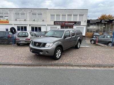 Grau Gebraucht 2016 Nissan Navara XE Abholung | 13.900 € (Etwas zu teuer)