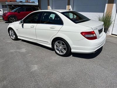 Mercedes 220