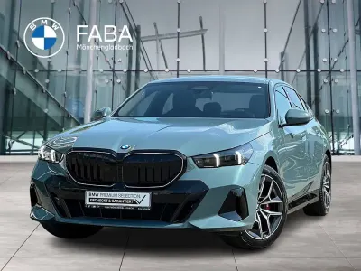 Gebraucht BMW 520 M Sport 190 PS (139 kW) 2025 Grün Limousine