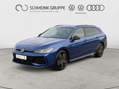 Gebraucht VW Passat R-line 177 PS (130 kW) 2025 Blau Limousine