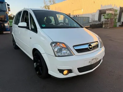 Gebraucht Opel Meriva 101 PS (74 kW) 2008 Weiß Van / Kleinbus