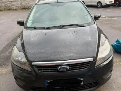 Gebraucht Ford Focus 110 PS (80 kW) 2010 Schwarz Kombi