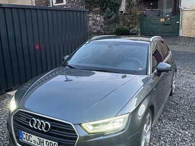 Gebraucht Audi A3 Sport 150 PS (110 kW) 2016 Grau Limousine
