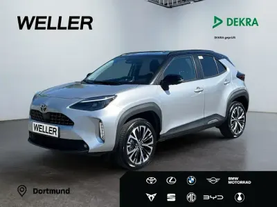 Gebraucht Toyota Yaris Cross Plus 131 PS (96 kW) 2024 Silber SUV