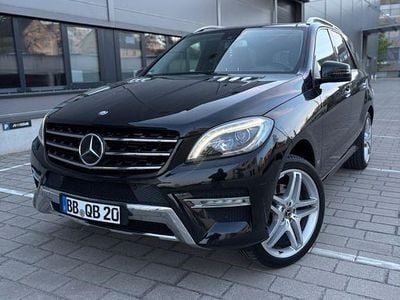 Second-hand Mercedes ML350 258 CP (189 kW) 2013 Negru SUV