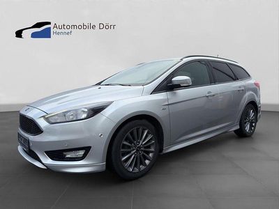 Silber Gebraucht 2018 Ford Focus ST-Line Limousine | 10.999 € (Fairer Preis)