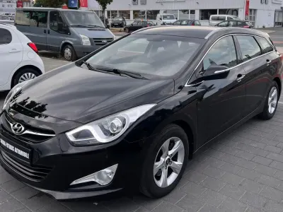 Gebraucht Hyundai i40 Edition 135 PS (99 kW) 2015 Schwarz Kombi