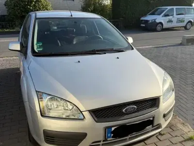 Gebraucht Ford Focus 80 PS (58 kW) 2005 Grau Kleinwagen