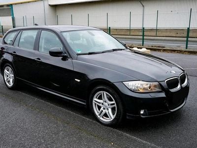 Gebraucht BMW 320 Comfort Edition 184 PS (135 kW) 2011 Schwarz Kombi
