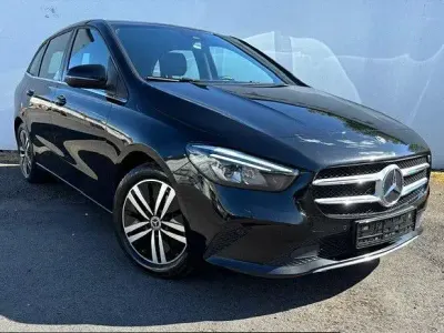 Gebraucht Mercedes B200 Business 150 PS (110 kW) 2019 Schwarz Kleinwagen