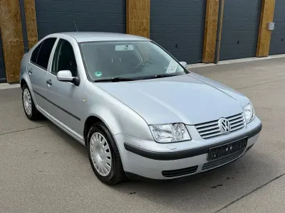 Gebraucht VW Bora Edition 75 PS (55 kW) 2000 Silber Limousine
