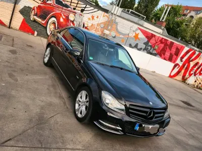 Gebraucht Mercedes C200 173 PS (127 kW) 2012 Limousine