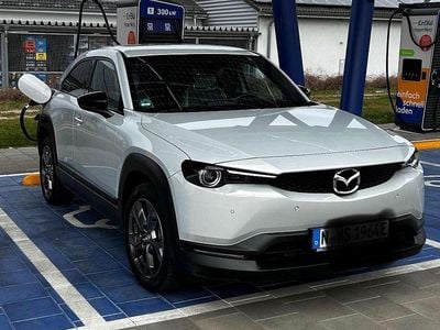 Second-hand Mazda MX30 Edition 106 kW (145 CP) 2020 Alb SUV