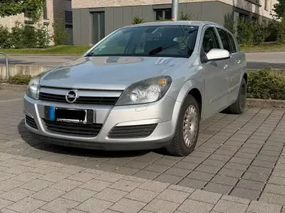 Gebraucht Opel Astra 105 PS (77 kW) 2004 Silber Limousine
