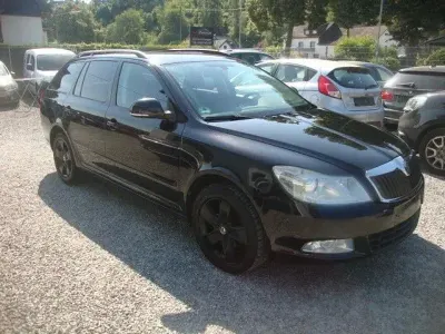 Gebraucht Skoda Octavia 105 PS (77 kW) 2010 Schwarz Limousine