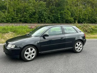 Second-hand Audi A3 125 CP (91 kW) 1996 Negru Hatchback
