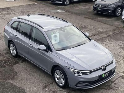 Gebraucht VW Golf VIII Life 150 PS (110 kW) 2023 Grau Kombi