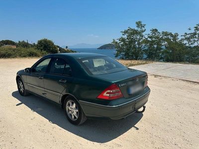 Mercedes C200