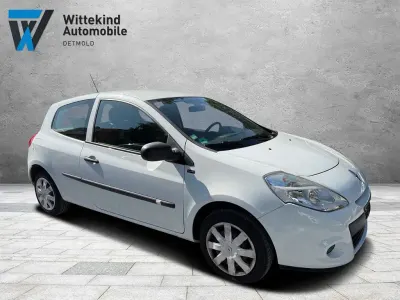 Gebraucht Renault Clio 75 PS (55 kW) 2012 Weiß Kleinwagen