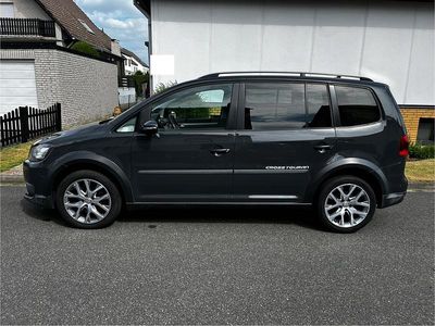 Gebraucht VW Touran Cross 140 PS (102 kW) 2014 Grau Van / Kleinbus