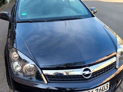 Opel Astra GTC