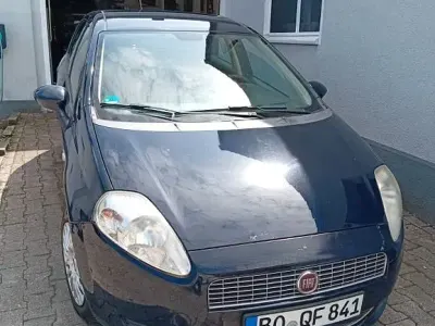 Gebraucht Fiat Punto Active 77 PS (56 kW) 2009 Blau Kleinwagen