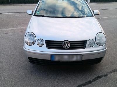 Gebraucht VW Polo 70 PS (51 kW) 2002 Grau Kleinwagen
