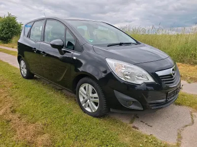 Gebraucht Opel Meriva 100 PS (73 kW) 2011 Schwarz Van / Kleinbus