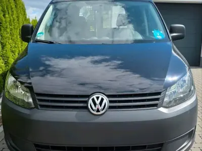 Gebraucht VW Caddy 75 PS (55 kW) 2013 Schwarz Van / Kleinbus