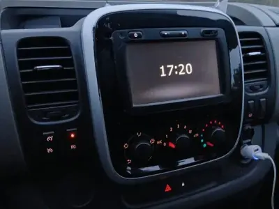 Gebraucht Renault Trafic 170 PS (125 kW) 2017 Weiß Van / Kleinbus