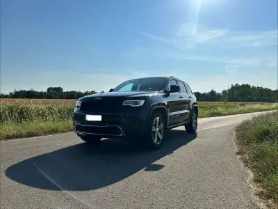 Gebraucht Jeep Grand Cherokee Overland 250 PS (183 kW) 2016 Schwarz SUV