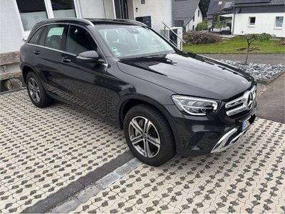 Mercedes GLC300e