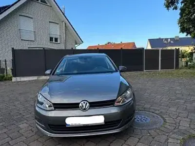 Gebraucht VW Golf VII Allstar 110 PS (80 kW) 2016 Grau Limousine