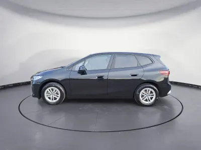Gebraucht BMW 218 Active Tourer 150 PS (110 kW) 2022 Schwarz Van / Kleinbus