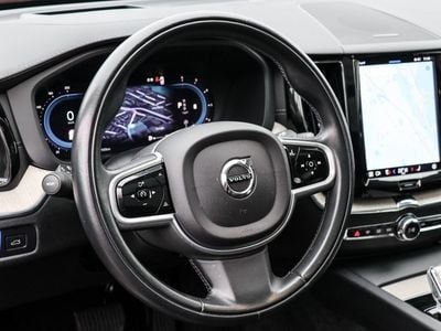 Rot Gebraucht 2021 Volvo XC60 Inscription SUV | 40.000 € (Fairer Preis)