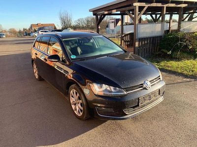 Schwarz Gebraucht 2015 VW Golf VII Highline Kombi | 5.899 € (Etwas zu teuer)