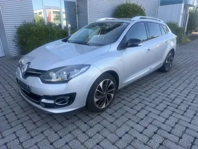 Gebraucht Renault Mégane GrandTour Bose Edition 131 PS (96 kW) 2016 Platingrau Kombi