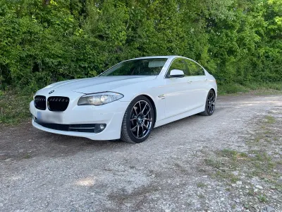 Gebraucht BMW 530 Performance 258 PS (189 kW) 2012 Weiß Limousine