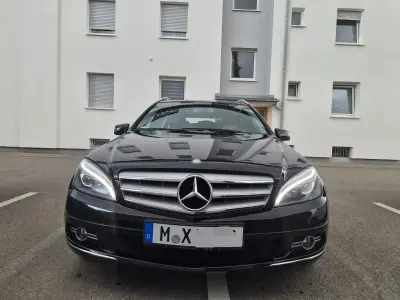 Gebraucht Mercedes C180 156 PS (114 kW) 2009 Schwarz Limousine