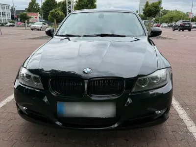 Gebraucht BMW 320 Exclusive 177 PS (130 kW) 2009 Schwarz Limousine