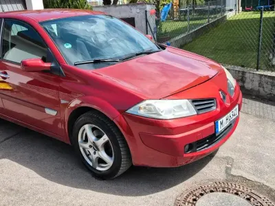 Gebraucht Renault Mégane II 136 PS (100 kW) 2006 Rot Kleinwagen