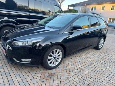 Gebraucht Ford Focus Titanium 120 PS (88 kW) 2017 Schwarz Limousine