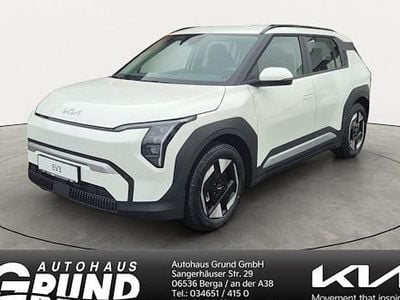 Schneeweiss Neu 2026 Kia EV3 Air SUV | 30.490 €
