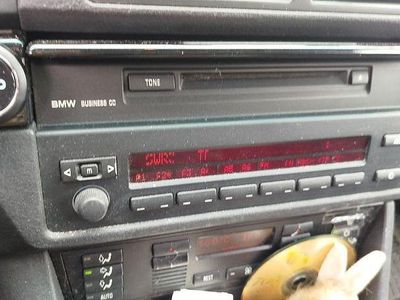 BMW 523
